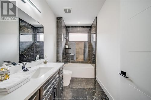 155 Grandview Avenue, Kingsville, ON - Indoor Photo Showing Bathroom