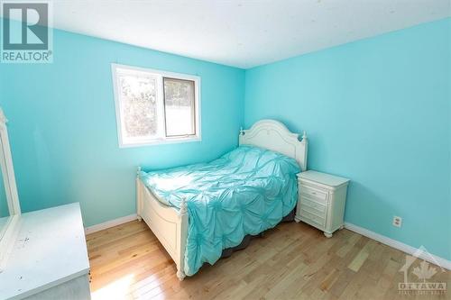 1527 Delia Crescent, Orleans, ON - Indoor Photo Showing Bedroom