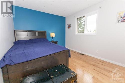 1527 Delia Crescent, Orleans, ON - Indoor Photo Showing Bedroom