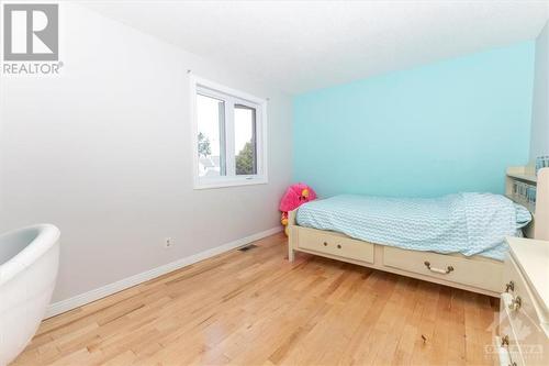 1527 Delia Crescent, Orleans, ON - Indoor Photo Showing Bedroom