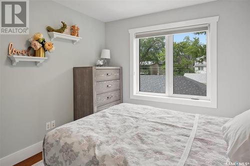 1019B 10Th Street E, Saskatoon, SK - Indoor Photo Showing Bedroom