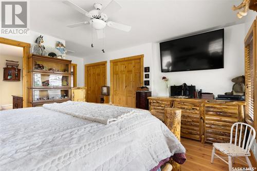 40 James Bay, Lumsden, SK - Indoor Photo Showing Bedroom