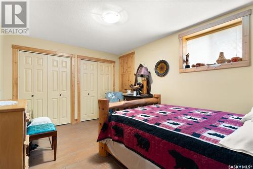 40 James Bay, Lumsden, SK - Indoor Photo Showing Bedroom