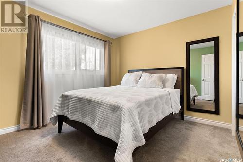 163 Bothwell Crescent, Regina, SK - Indoor Photo Showing Bedroom