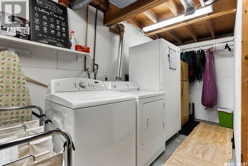 163 Bothwell Crescent, Regina, SK - Indoor Photo Showing Laundry Room