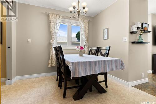 163 Bothwell Crescent, Regina, SK - Indoor Photo Showing Dining Room