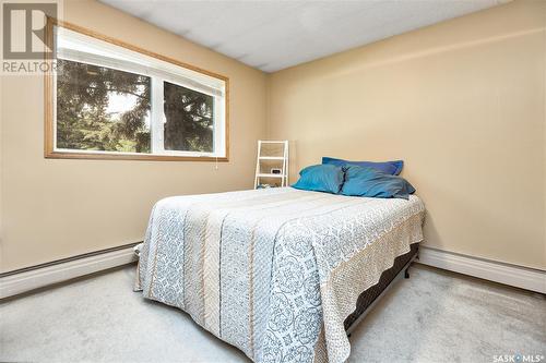 1202 Cowan Drive, Prince Albert, SK - Indoor Photo Showing Bedroom