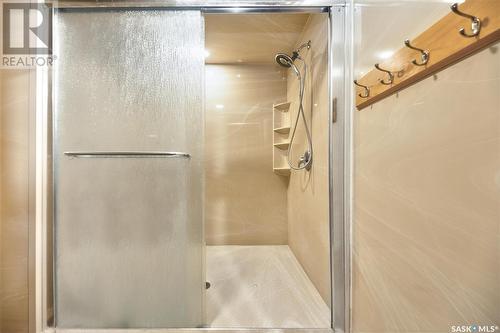 1202 Cowan Drive, Prince Albert, SK - Indoor Photo Showing Bathroom