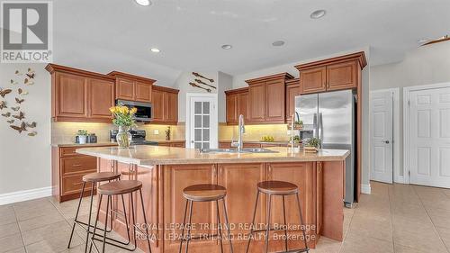 1781 Kyle Court, London, ON - Indoor Photo Showing Kitchen