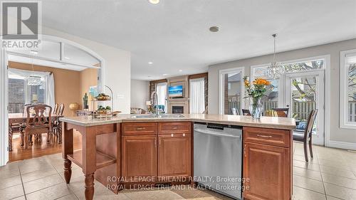 1781 Kyle Court, London, ON - Indoor Photo Showing Kitchen With Double Sink