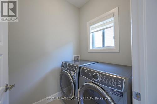 3642 Earlston, London, ON - Indoor Photo Showing Laundry Room