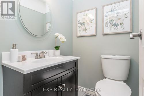 72 Oren Boulevard, Barrie, ON - Indoor Photo Showing Bathroom