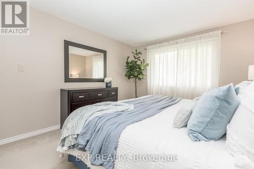 72 Oren Boulevard, Barrie, ON - Indoor Photo Showing Bedroom