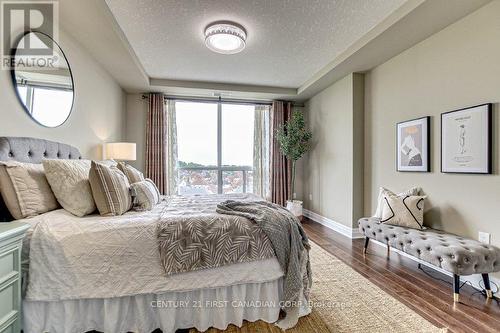 805 - 240 Villagewalk Boulevard, London, ON - Indoor Photo Showing Bedroom