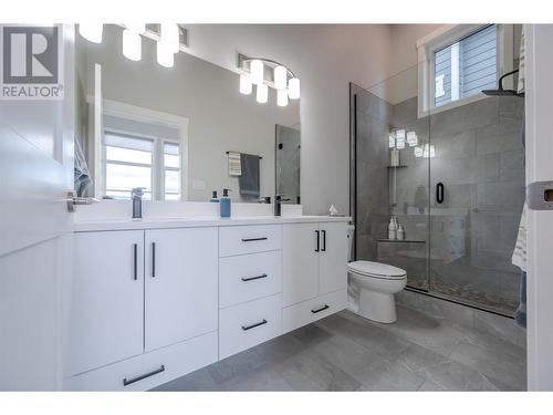 1082 Syer Road, Penticton, BC - Indoor Photo Showing Bathroom