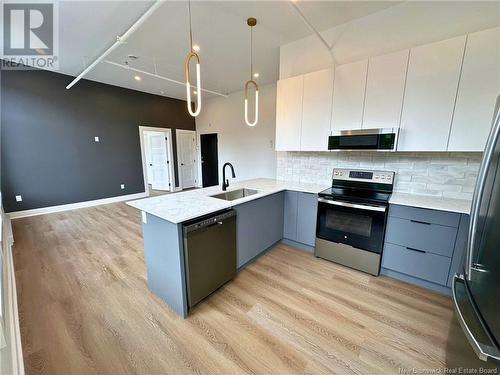 49 Canterbury Street Unit# 2, Saint John, NB - Indoor Photo Showing Kitchen With Upgraded Kitchen