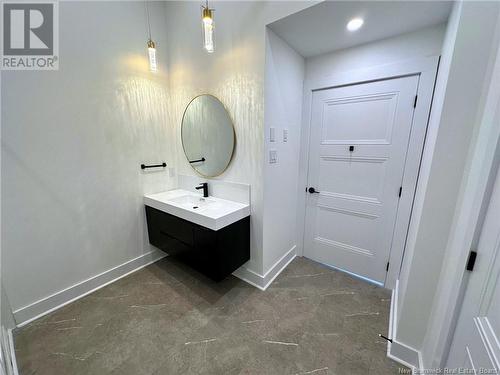 49 Canterbury Street Unit# 2, Saint John, NB - Indoor Photo Showing Bathroom