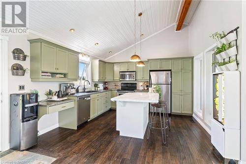 166 Maple Hill Road, Brockton, ON - Indoor Photo Showing Kitchen With Upgraded Kitchen