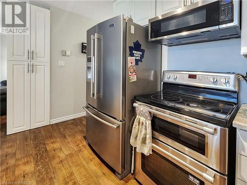 1208 Sunset Drive, South Bruce Peninsula, ON - Indoor Photo Showing Kitchen