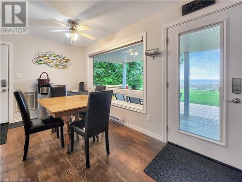 1208 Sunset Drive, South Bruce Peninsula, ON - Indoor Photo Showing Dining Room