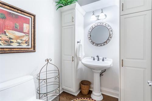 4173 Corrine Court, Burlington, ON - Indoor Photo Showing Bathroom