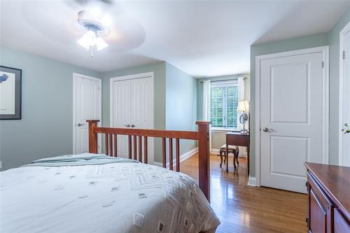 4173 Corrine Court, Burlington, ON - Indoor Photo Showing Bedroom