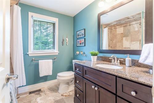 4173 Corrine Court, Burlington, ON - Indoor Photo Showing Bathroom