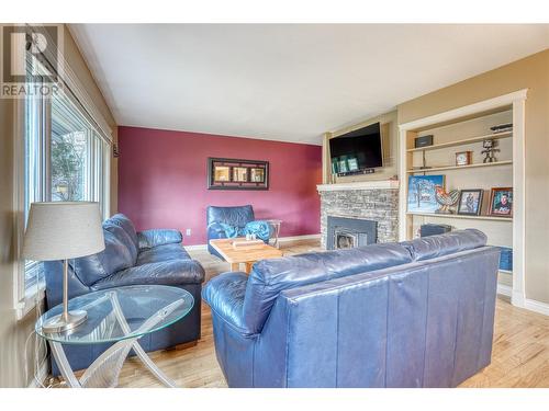 1403 Leir Street, Penticton, BC - Indoor Photo Showing Living Room With Fireplace