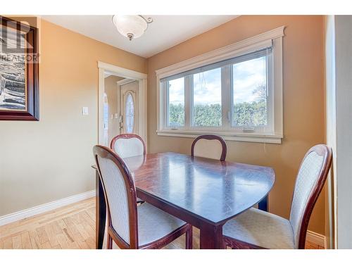 1403 Leir Street, Penticton, BC - Indoor Photo Showing Dining Room