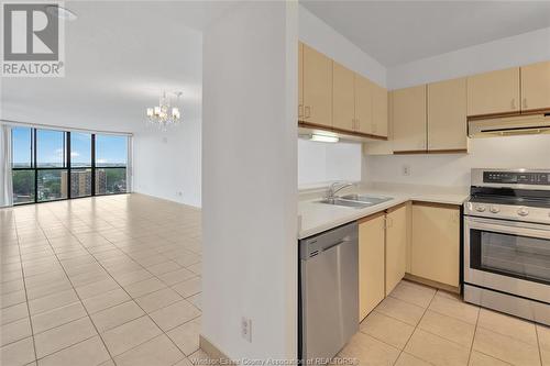 515 Riverside Unit# 1204, Windsor, ON - Indoor Photo Showing Kitchen With Double Sink