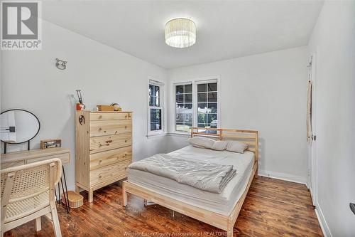 2584 Chilver Road, Windsor, ON - Indoor Photo Showing Bedroom