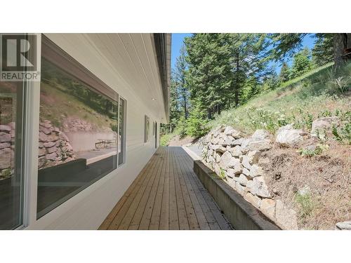 7990 Sun Valley Road, Kelowna, BC - Outdoor