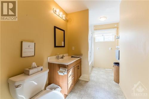 Lakeside House - 3 Bedrooms - 5253 Calabogie Road, Calabogie, ON - Indoor Photo Showing Bathroom