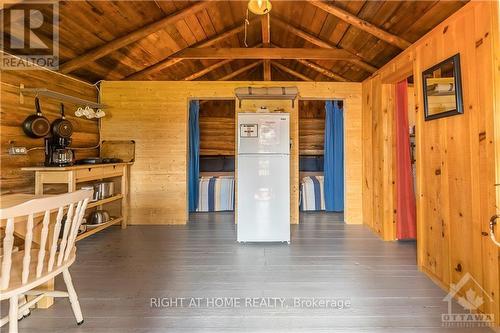 5253 Calabogie Road, Greater Madawaska, ON - Indoor Photo Showing Other Room