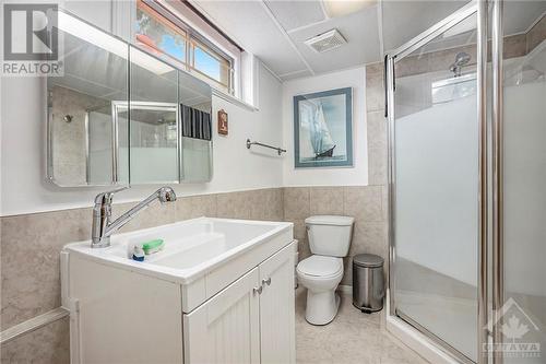 4 Kimberley Road, Ottawa, ON - Indoor Photo Showing Bathroom