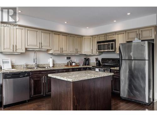 136 Front Street Unit# 311, Penticton, BC - Indoor Photo Showing Kitchen