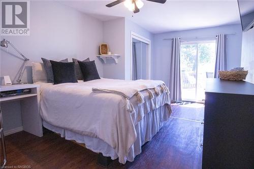 313 Balmy Beach Road, Georgian Bluffs, ON - Indoor Photo Showing Bedroom