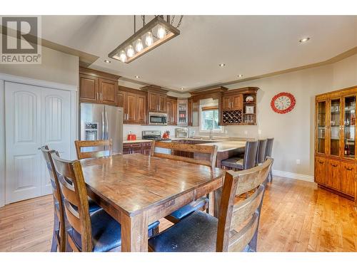 3332 South Main Street Unit# 117, Penticton, BC - Indoor Photo Showing Dining Room