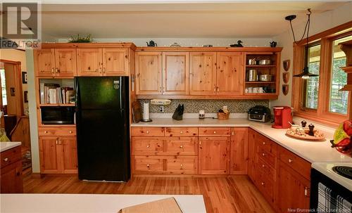 1987 Lakeview Road, Cambridge-Narrows, NB - Indoor Photo Showing Kitchen