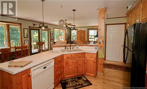 1987 Lakeview Road, Cambridge-Narrows, NB - Indoor Photo Showing Kitchen