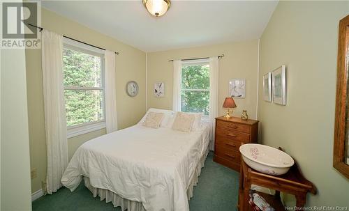 1987 Lakeview Road, Cambridge-Narrows, NB - Indoor Photo Showing Bedroom