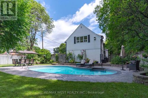 936 Dormer Street, Mississauga, ON - Outdoor With In Ground Pool