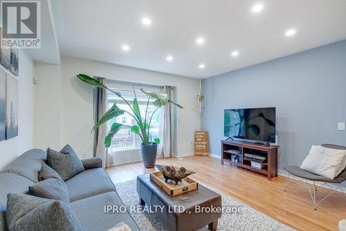 126 - 50 Strathhaven Drive, Mississauga, ON - Indoor Photo Showing Living Room