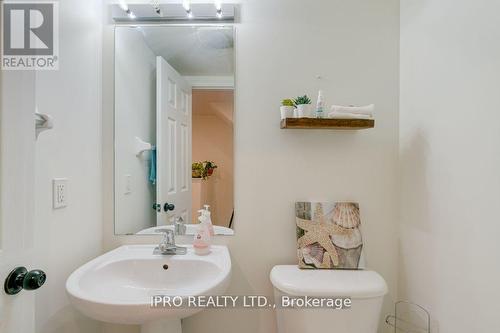 126 - 50 Strathhaven Drive, Mississauga, ON - Indoor Photo Showing Bathroom