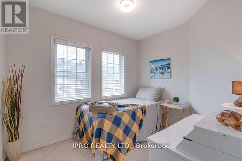 126 - 50 Strathhaven Drive, Mississauga, ON - Indoor Photo Showing Bedroom