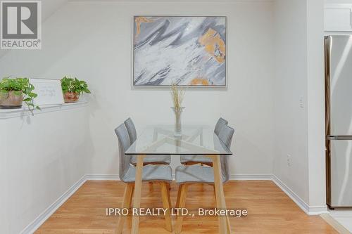 126 - 50 Strathhaven Drive, Mississauga, ON - Indoor Photo Showing Dining Room