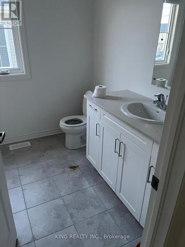 59 Lincoln Drive, Belleville, ON - Indoor Photo Showing Bathroom