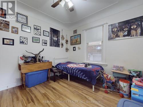 756 Cannon Street E, Hamilton, ON - Indoor Photo Showing Bedroom