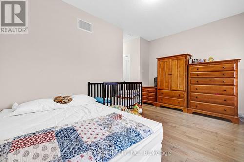 38 - 8317 Mulberry Drive, Niagara Falls, ON - Indoor Photo Showing Bedroom