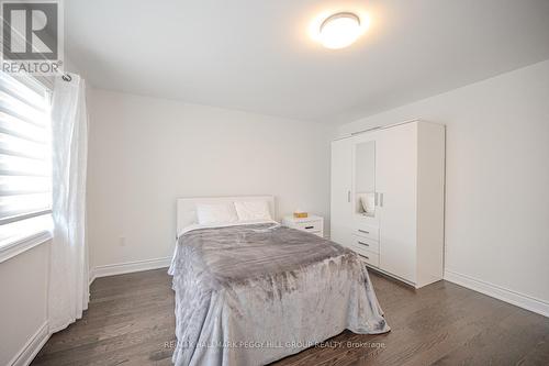 1973 Boyes Street, Innisfil, ON - Indoor Photo Showing Bedroom